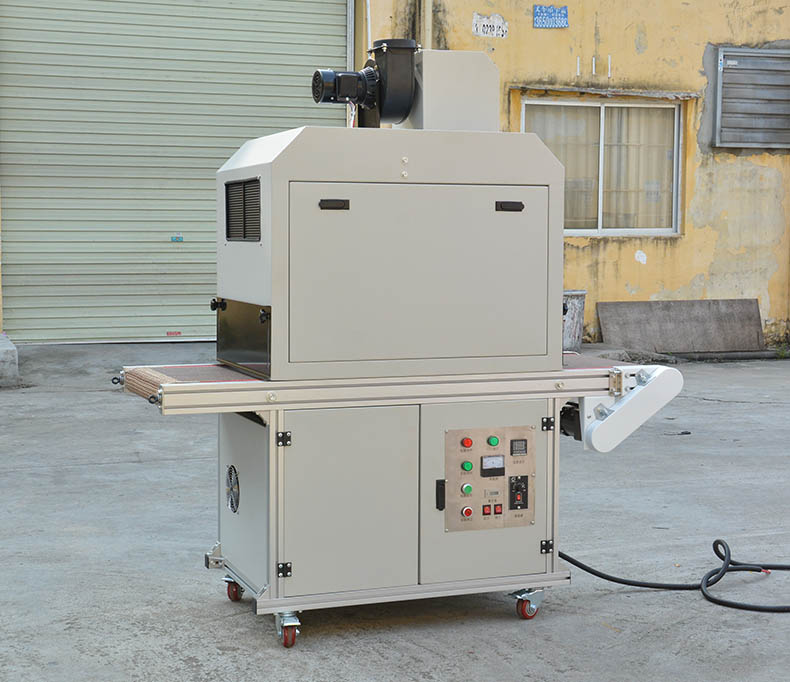 桌面式標(biāo)準(zhǔn)現(xiàn)貨印刷UV固化機(jī).jpg 桌面式標(biāo)準(zhǔn)現(xiàn)貨印刷UV固化機(jī).jpg